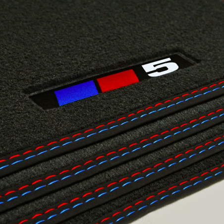 Dywaniki welurowe linia Exclusive do BMW Serii 5 - 1987-1996 - E34 - 5 Logo
