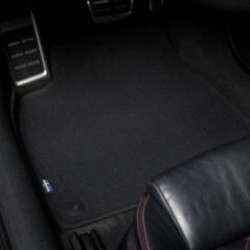 Dywaniki welurowe do Volvo S60 & V60 2019-2025 - SWE metka