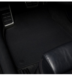 Dywaniki welurowe linia Exclusive do Dacia Sandero 2012-2020 – 2 Gen – Czarne