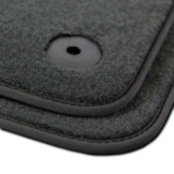 Dywaniki welurowe do Audi R8  2015-2025 - 4S - Czarne