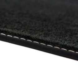 Dywaniki welurowe do Audi Q6 & SQ6 e-tron SUV & Sportback - GF - Srebrne przeszycia