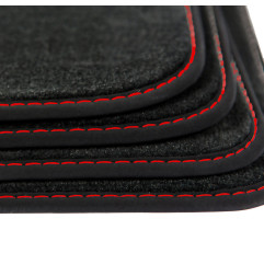 Dywaniki welurowe linia Exclusive do Dodge Challenger - III Gen - Czerwone przeszycia