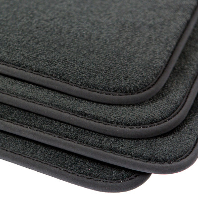 Dywaniki welurowe linia Premium do BMW Serii 4 Gran Coupe xDrive 2014-2021 - F36 - Czarne