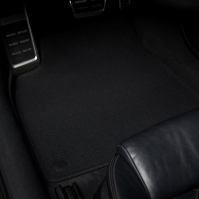 Dywaniki welurowe linia Premium do Mercedes W114 & W115 - 1967-1976 - Czarne