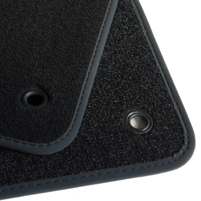 Dywaniki welurowe linia Premium do Dodge Grand Caravan 2008-2011 & Chrysler Town & Country 2008-2011 - 3 rzędy - Czar