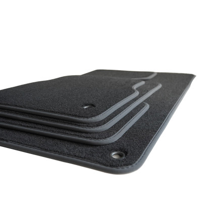 Dywaniki welurowe linia Premium do Jeep Cherokee 2013-2023 - KL - Czarne