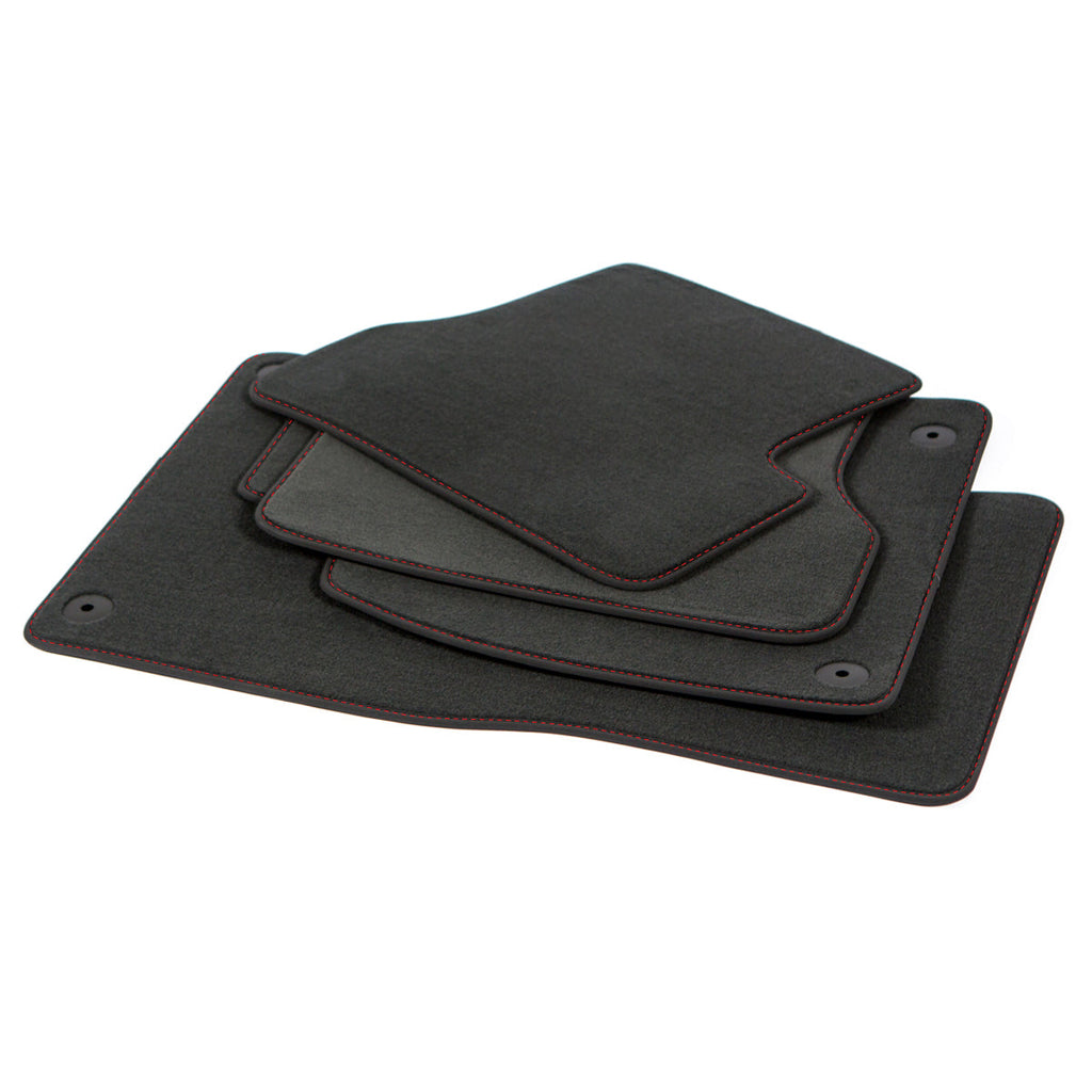 Dywaniki welurowe do Audi A4 & S4 – 2007-2016 – B8 – Czerwone Przeszycia